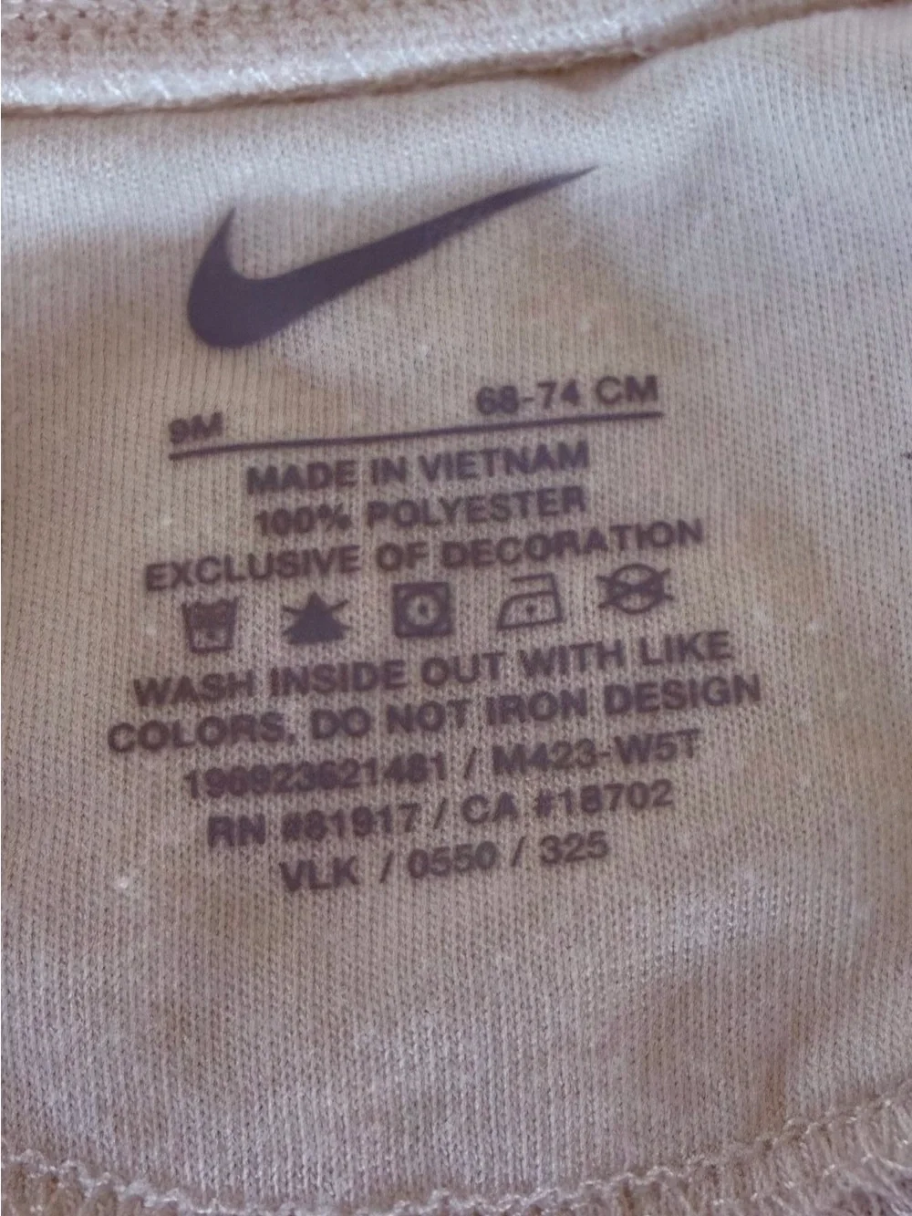 Nike White velour Footed One-Piece Baby Sleeper 9 mo